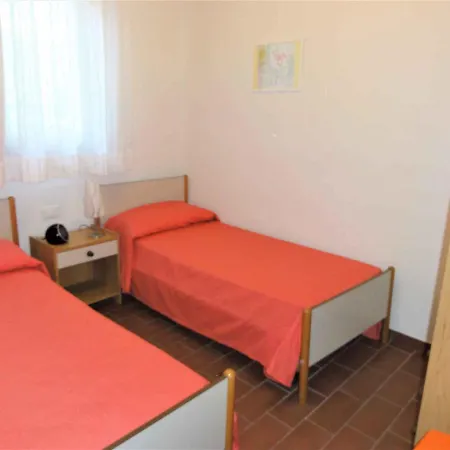 In 39757 * Bibione