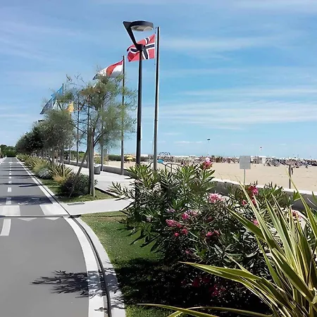 In 39757 Daire Bibione